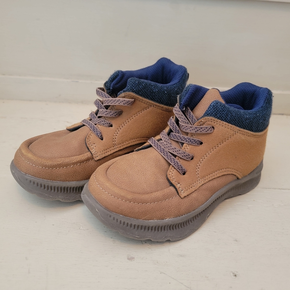 OshKosh B’gosh Toddler Brown Lace-Up Ankle Boots Size 12M | Chukka-Style - Picture 2 of 5